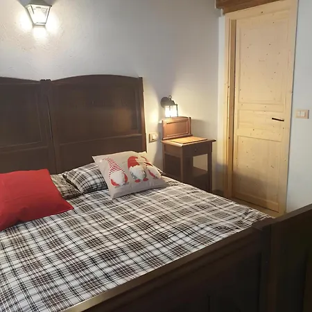 Bed & Breakfast Antica Casa Occitana 3*