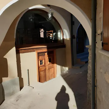 فندق مبيت وإفطار Antica Casa Occitana