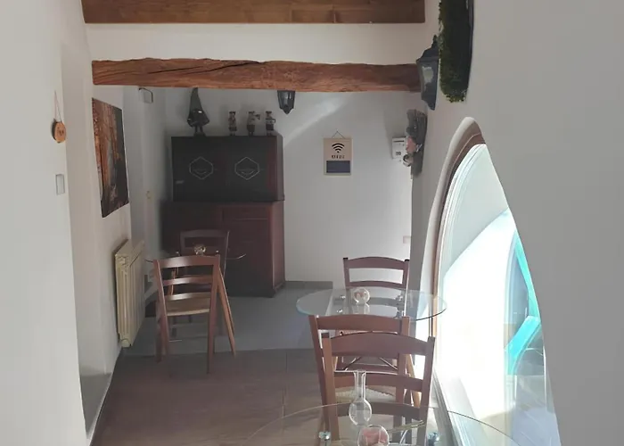 Antica Casa Occitana Bed and breakfast 3*